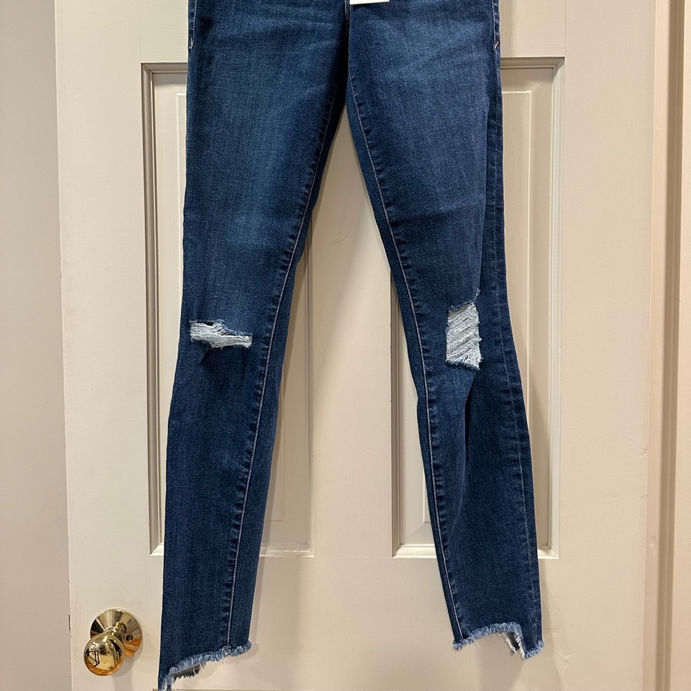 Good American Jeans - Picture 2 of 5